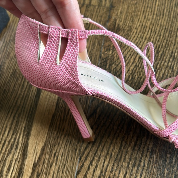 Pink leather lace up open toes. - Picture 2 of 7